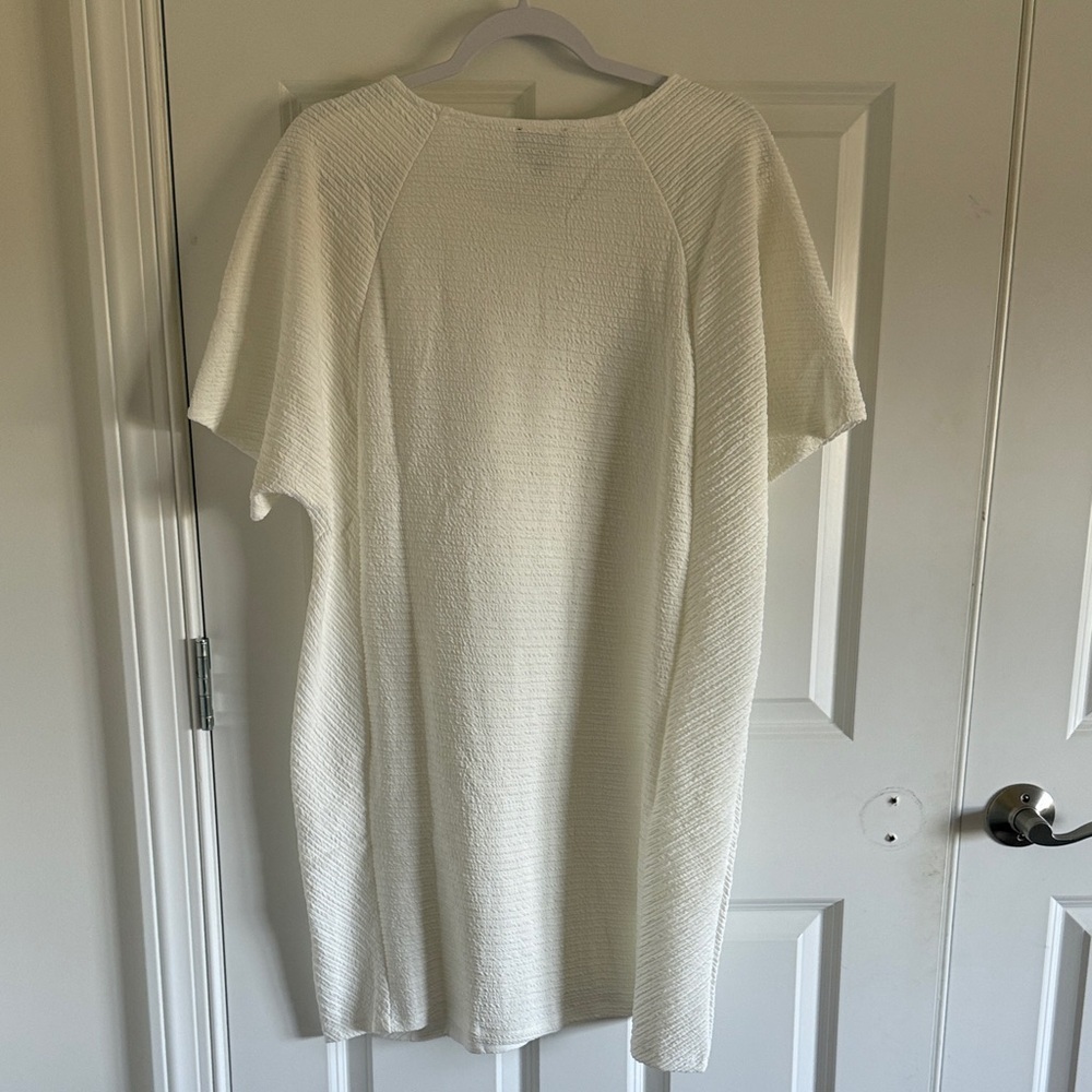 NWT Lumiere Textured White Shift Dress Size Large - Picture 5 of 7
